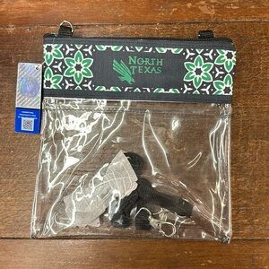 North Texas College Game Day Bag (7.5” x 8”) - NWT

Also has an exterior pocket